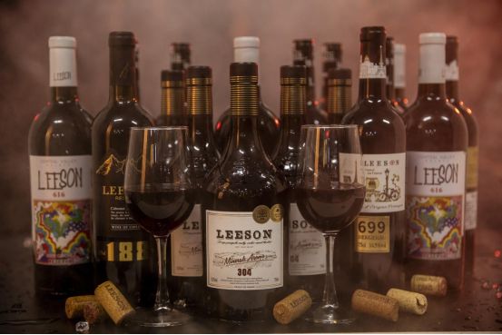 雷盛葡萄酒教你如何区分高低价格质量不同的红酒  